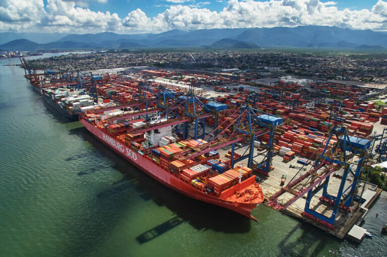 Porto de Santos movimenta 7% mais cargas no 1°quadrimestre